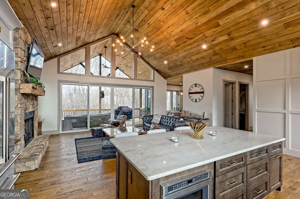 804 Settlers Ridge RD Ellijay, GA 30540