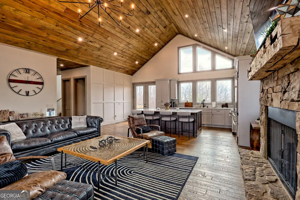 804 Settlers Ridge RD Ellijay, GA 30540