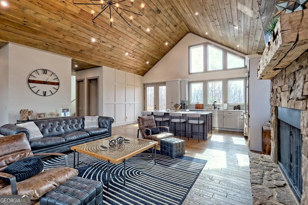 804 Settlers Ridge RD Ellijay, GA 30540