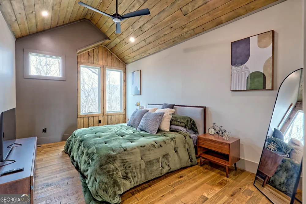 804 Settlers Ridge RD Ellijay, GA 30540