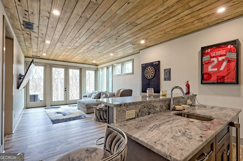 804 Settlers Ridge RD Ellijay, GA 30540