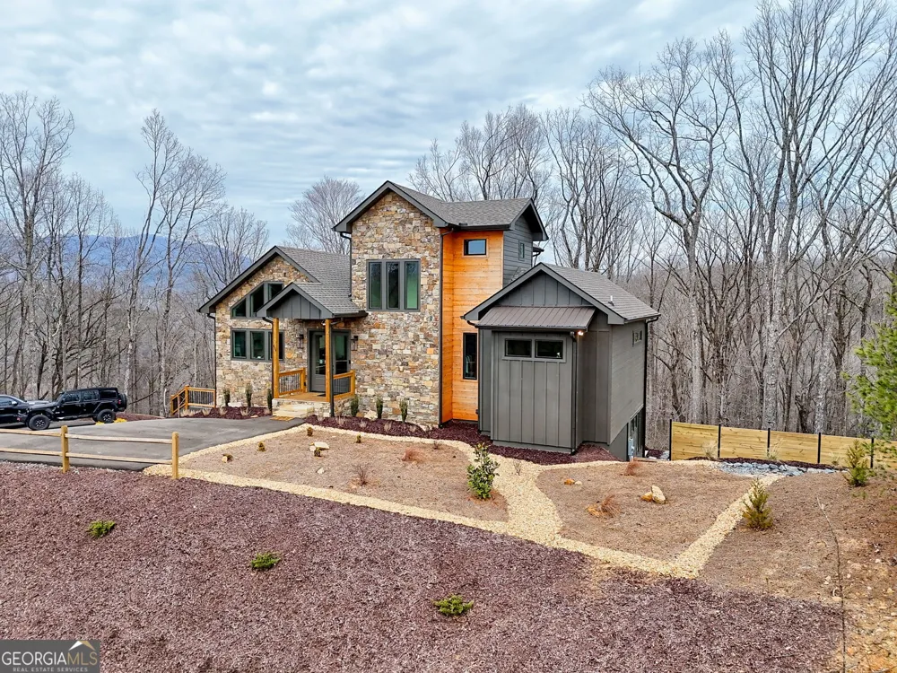 804 Settlers Ridge RD Ellijay, GA 30540
