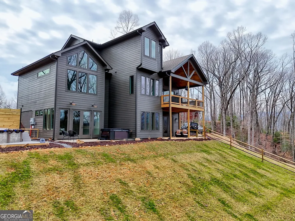 804 Settlers Ridge RD Ellijay, GA 30540
