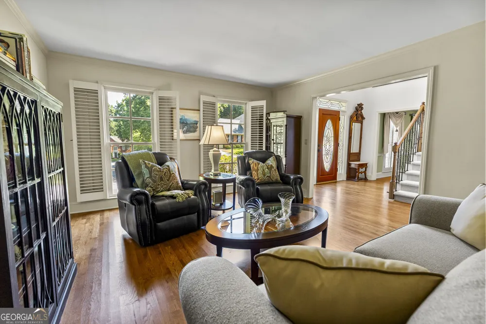 991 White Oak PASS Alpharetta, GA 30005