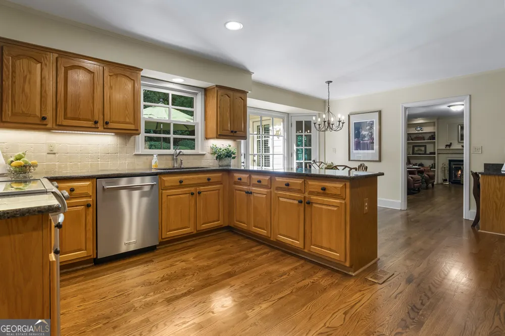 991 White Oak PASS Alpharetta, GA 30005