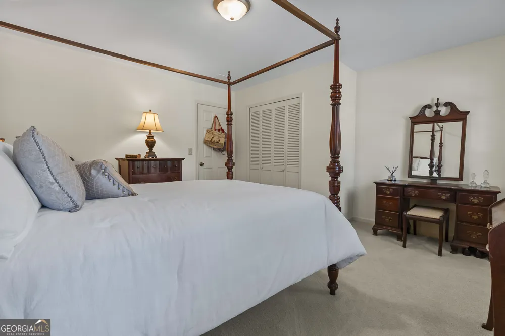 991 White Oak PASS Alpharetta, GA 30005