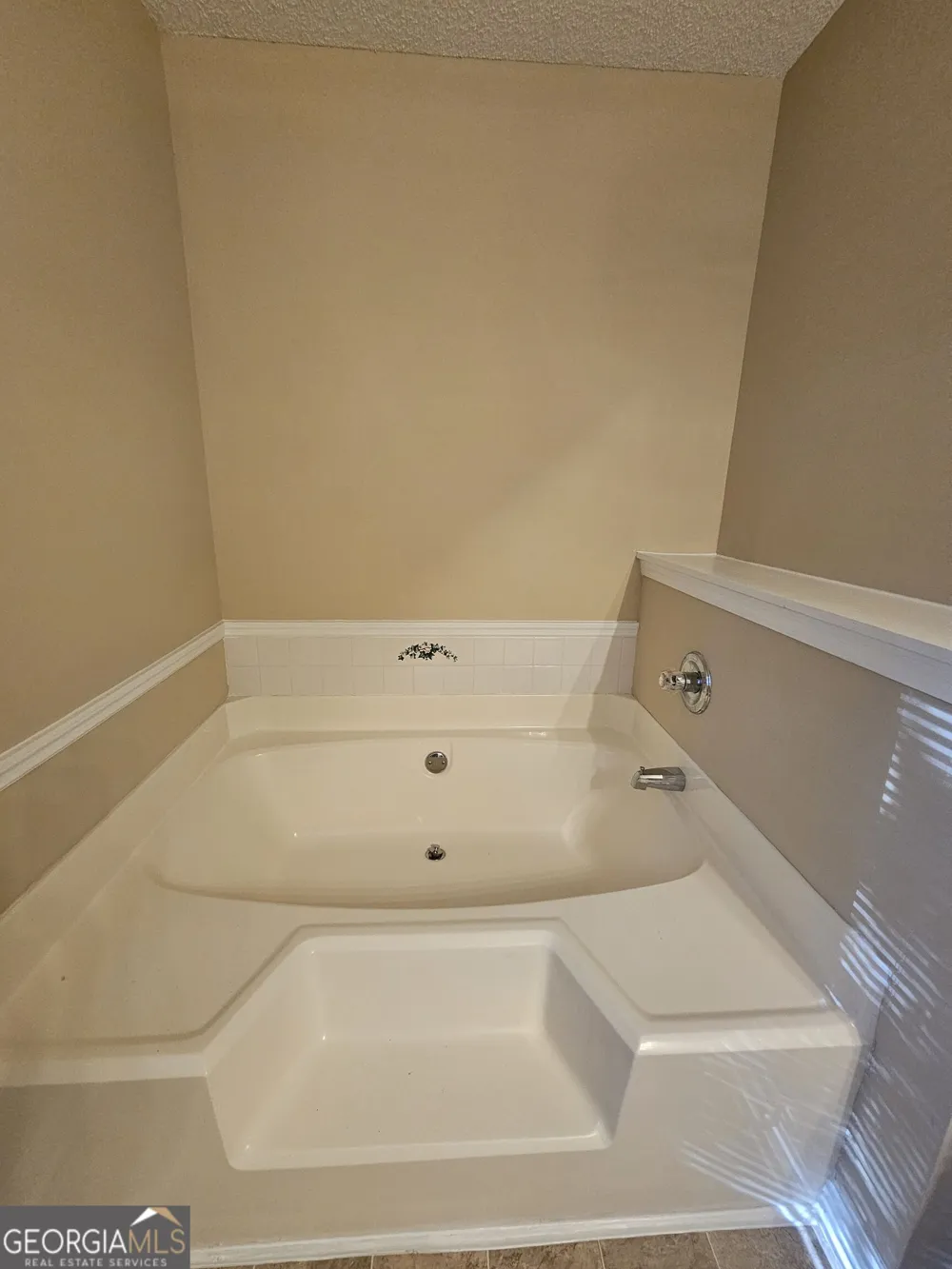 25 Hearthstone DR Stockbridge, GA 30281