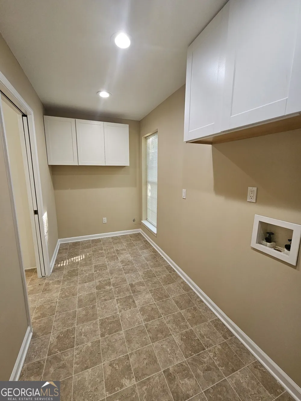 25 Hearthstone DR Stockbridge, GA 30281