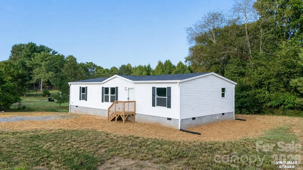 2201 Kingston Road Kingstown, NC 28150