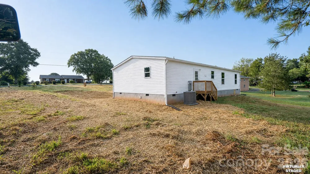 2201 Kingston Road Kingstown, NC 28150
