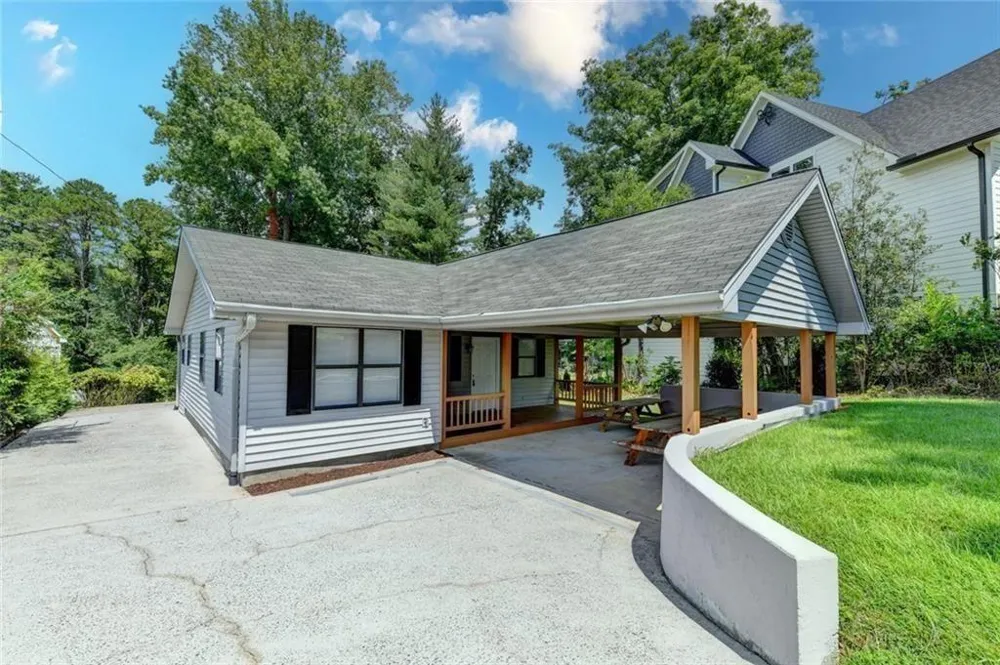 7470 Fields Drive Cumming, GA 30041