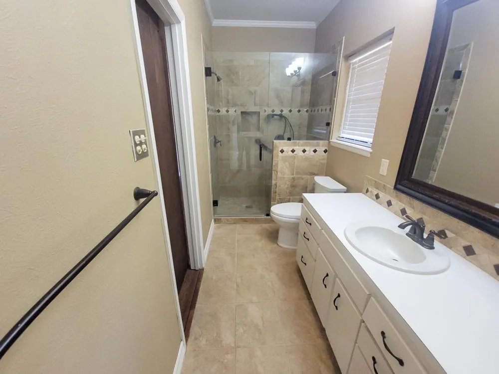 813 River Oaks Huntsville, TX 77340