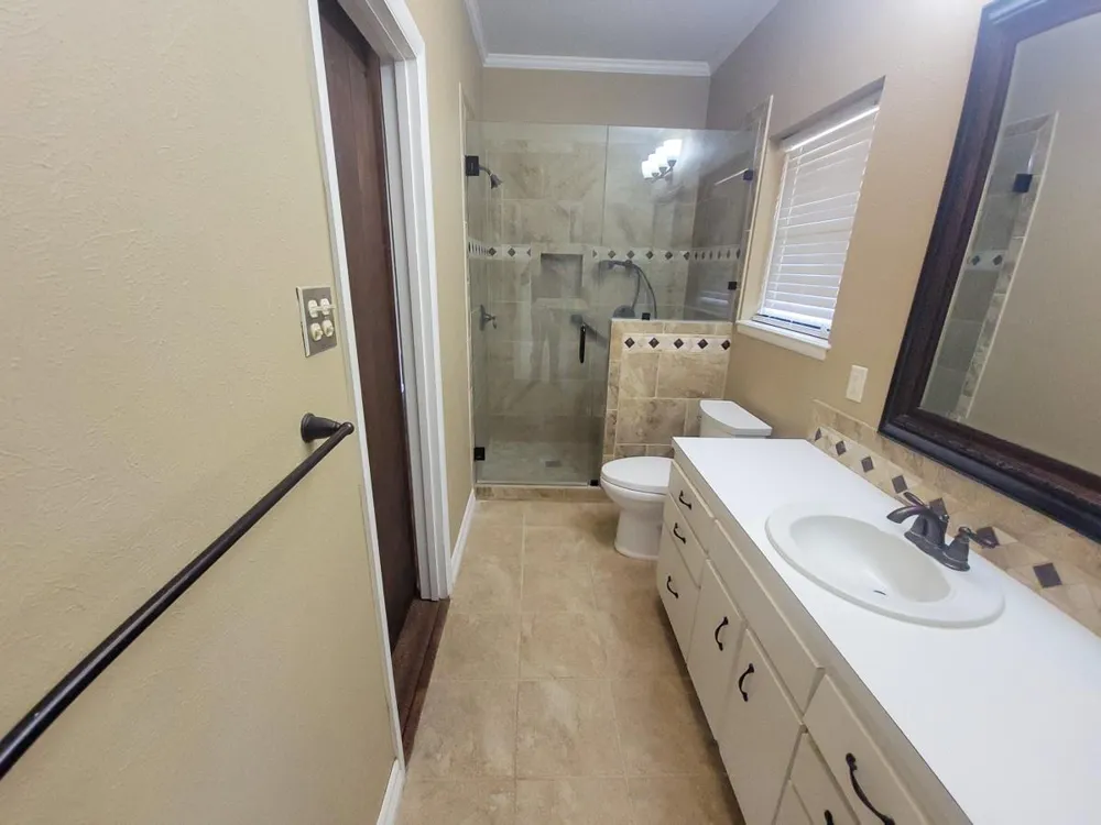 813 River Oaks Huntsville, TX 77340