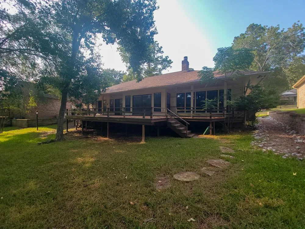 813 River Oaks Huntsville, TX 77340
