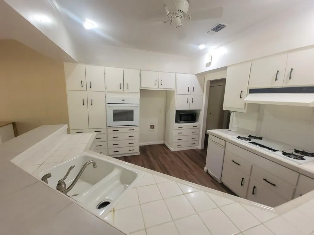 813 River Oaks Huntsville, TX 77340
