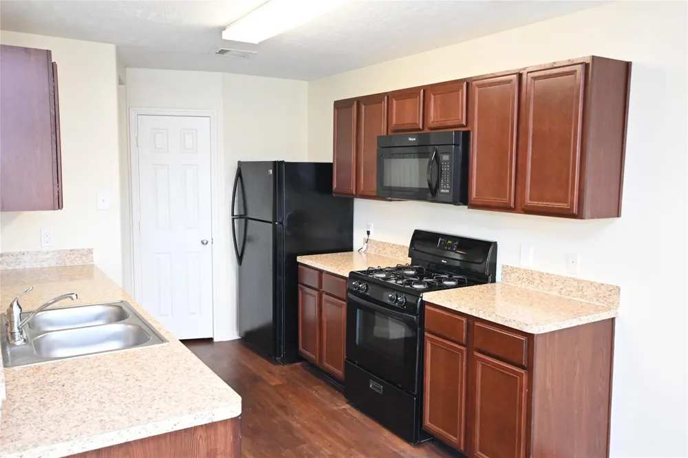 15431 Bammel Oaks Court Houston, TX 77014