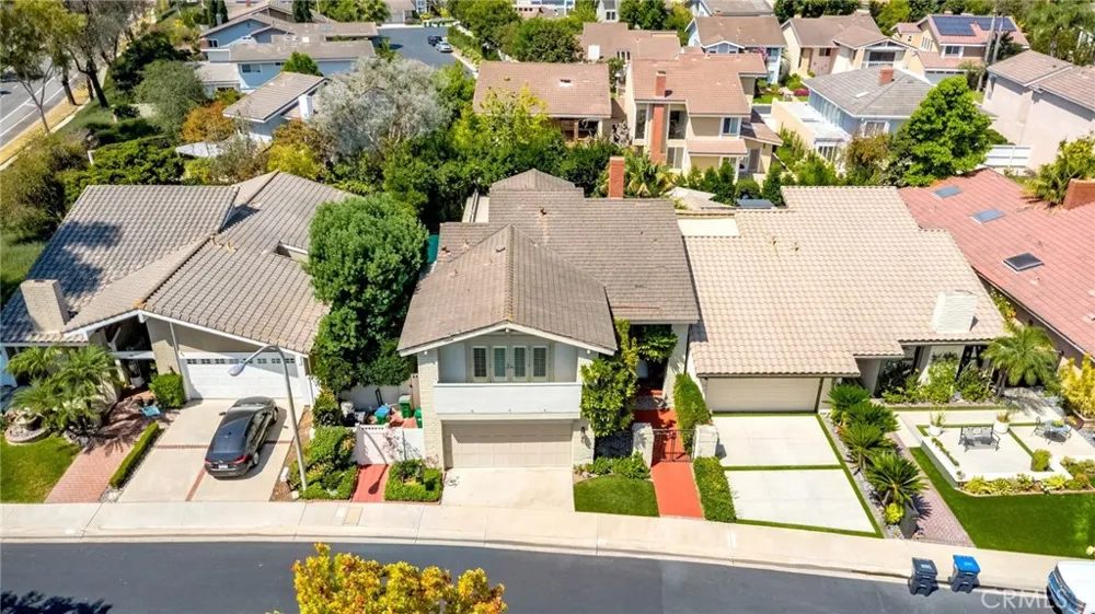 9 Teakwood Irvine, CA 92612
