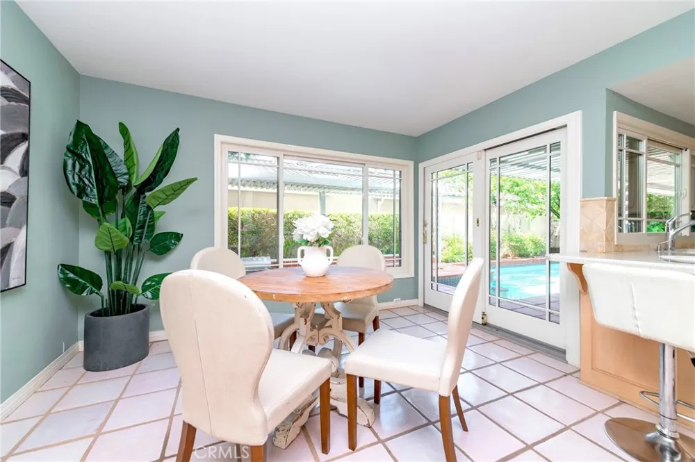 9 Teakwood Irvine, CA 92612