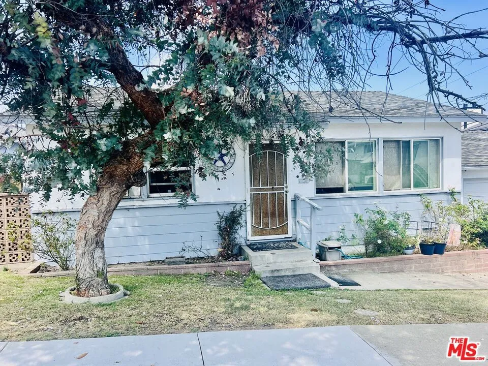 627 E Grand Avenue El Segundo, CA 90245