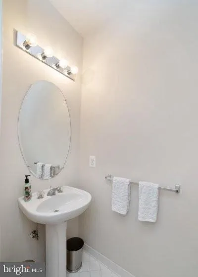 22530 SCATTERSVILLE GAP Ashburn, VA 20148