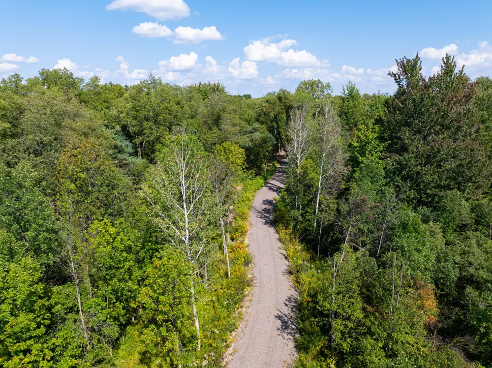 83 68th Avenue Allendale, MI 49401