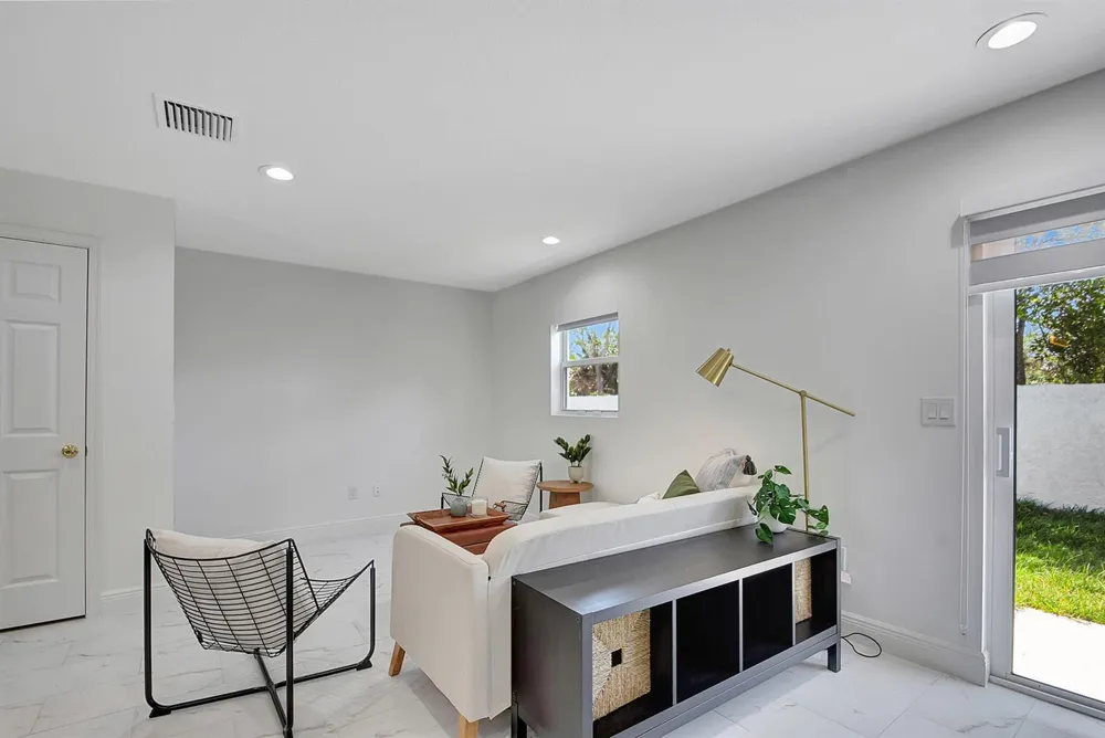 3868 Patio Court #3 Palm Springs, FL 33461