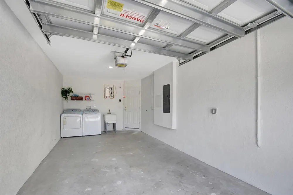 3868 Patio Court #3 Palm Springs, FL 33461