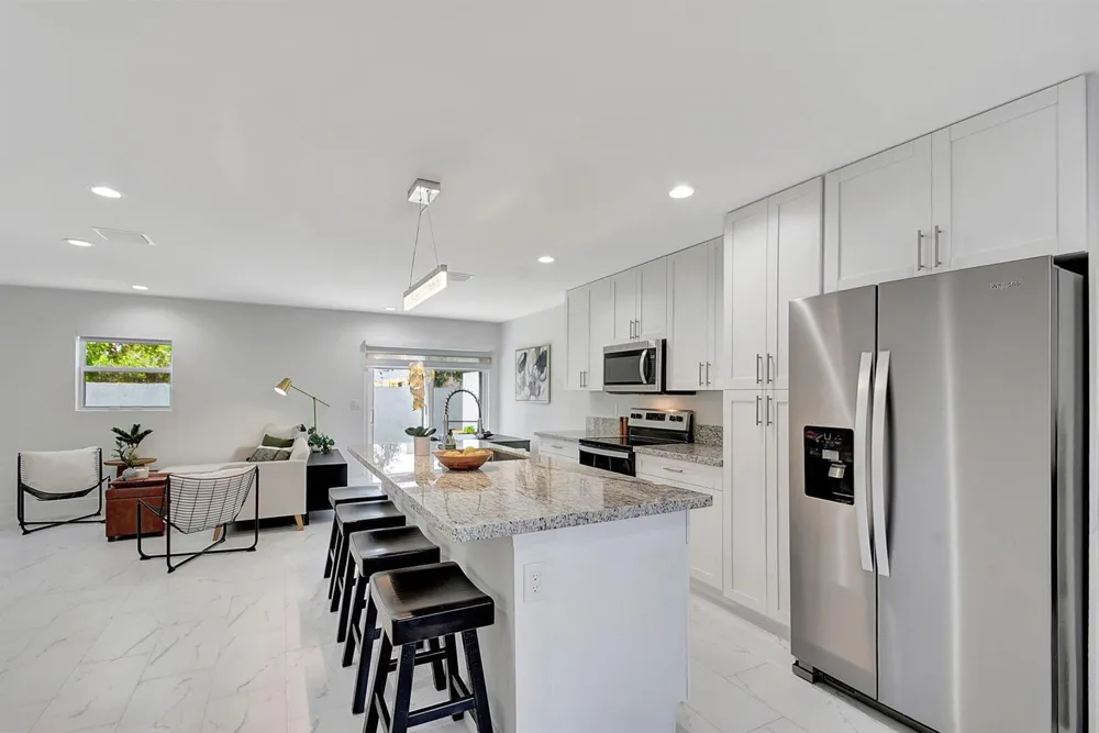 3868 Patio Court #3 Palm Springs, FL 33461