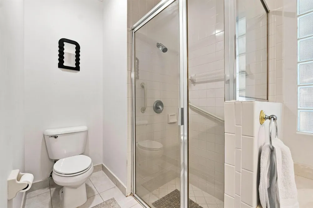 8088 VIA DI VENETO Boca Raton, FL 33496