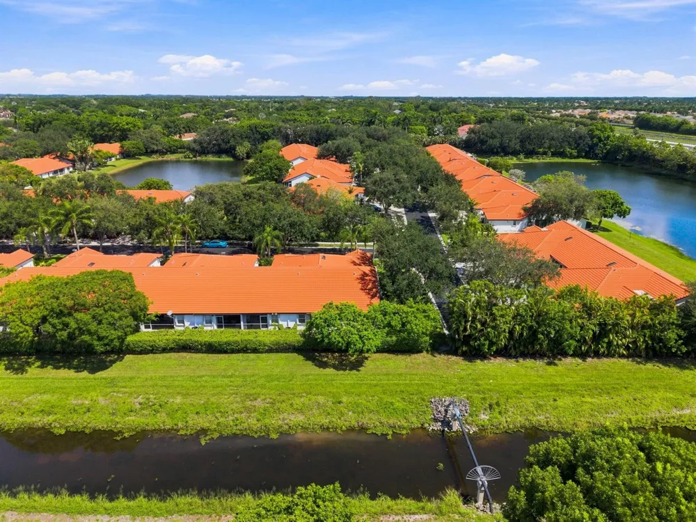 8088 VIA DI VENETO Boca Raton, FL 33496