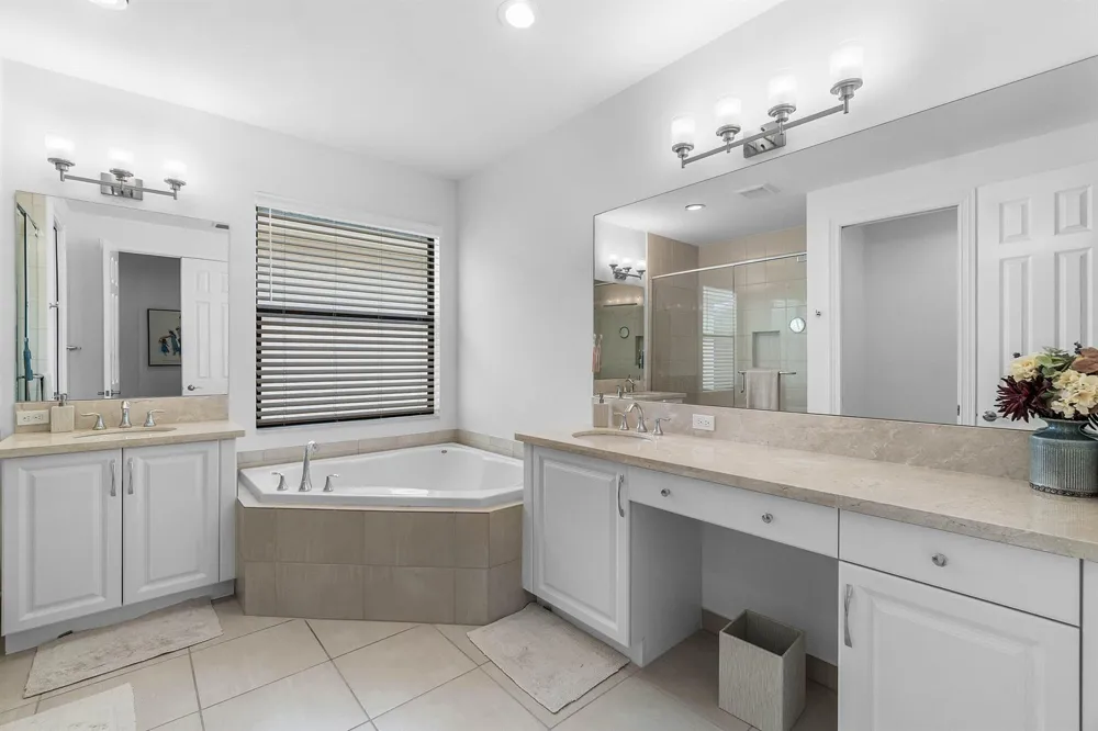 16226 Cabernet Drive Delray Beach, FL 33446