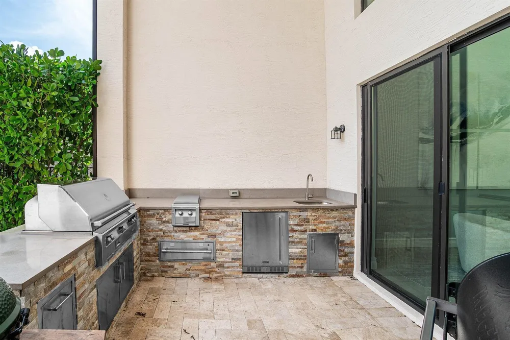 16226 Cabernet Drive Delray Beach, FL 33446