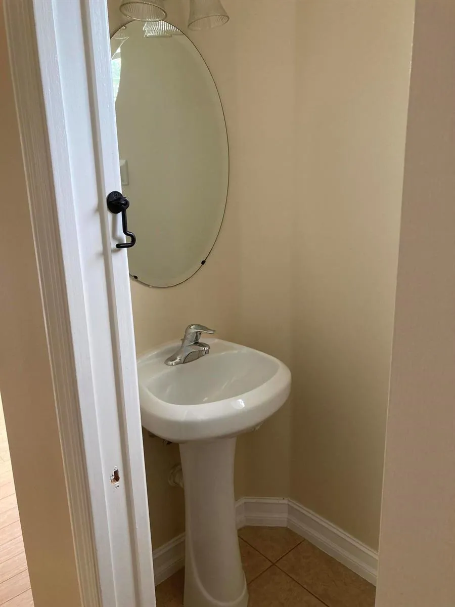 306 NW 1st Street #306 Delray Beach, FL 33444