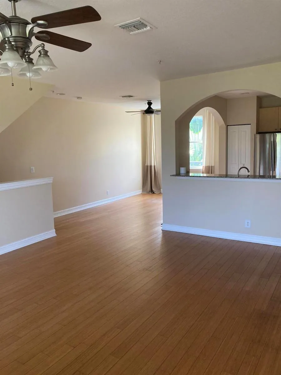 306 NW 1st Street #306 Delray Beach, FL 33444
