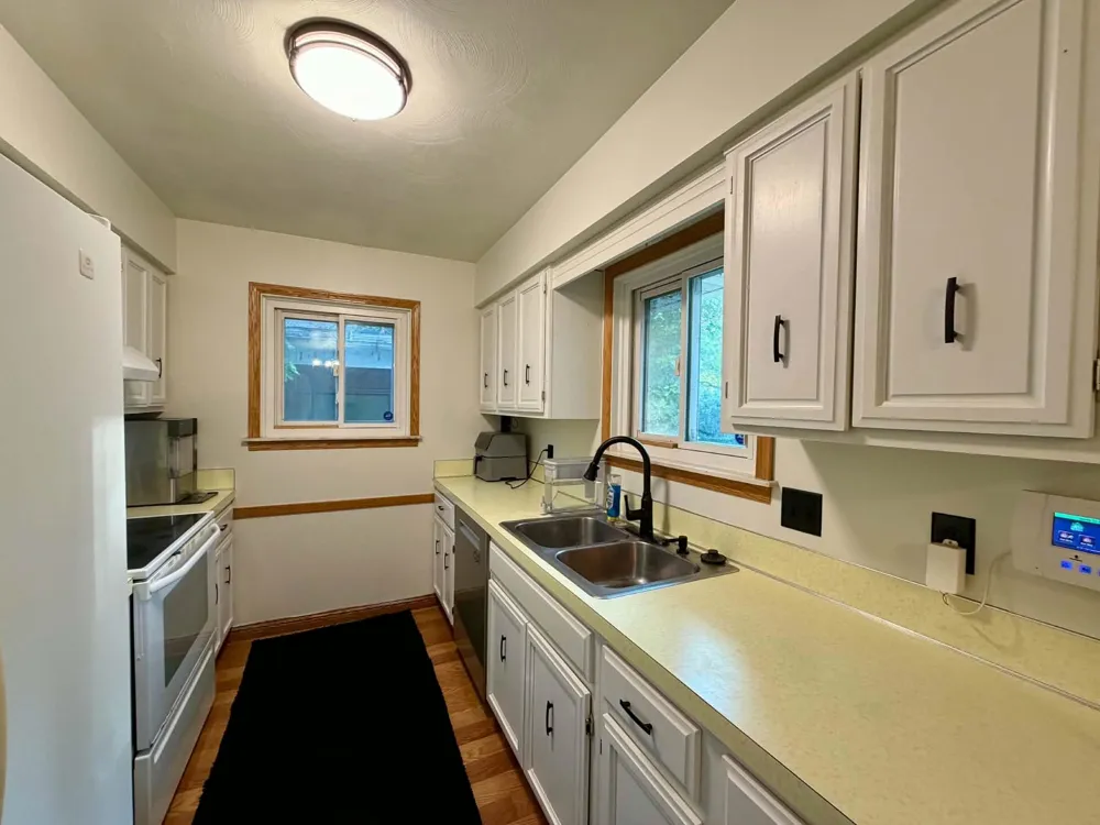 433 Harriet Avenue Delta Charter Township, MI 48917