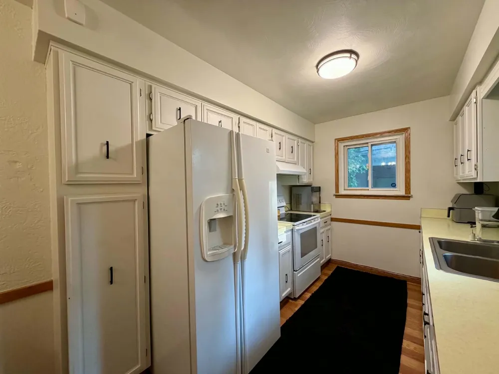433 Harriet Avenue Delta Charter Township, MI 48917