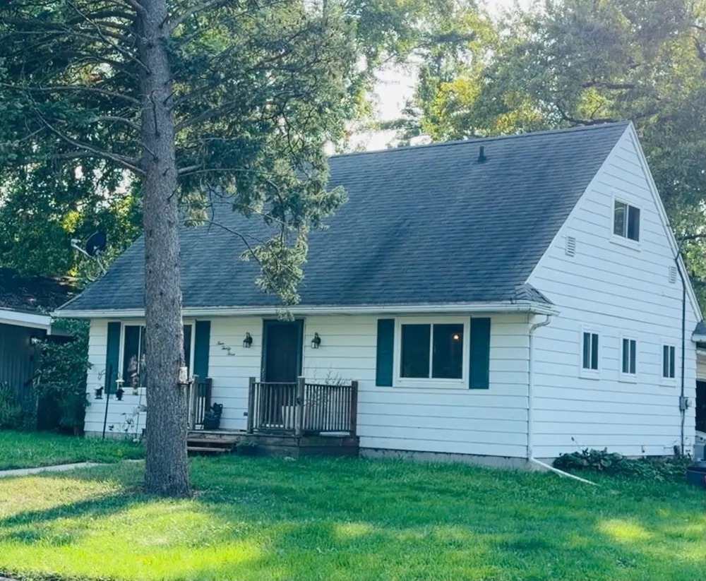 433 Harriet Avenue Delta Charter Township, MI 48917