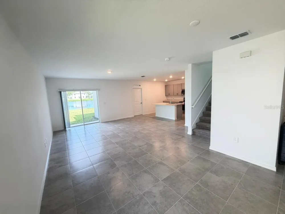 5423 CROWN POINT ROAD Kissimmee, FL 34758
