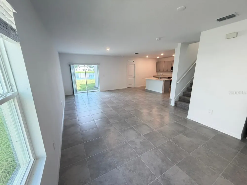 5423 CROWN POINT ROAD Kissimmee, FL 34758