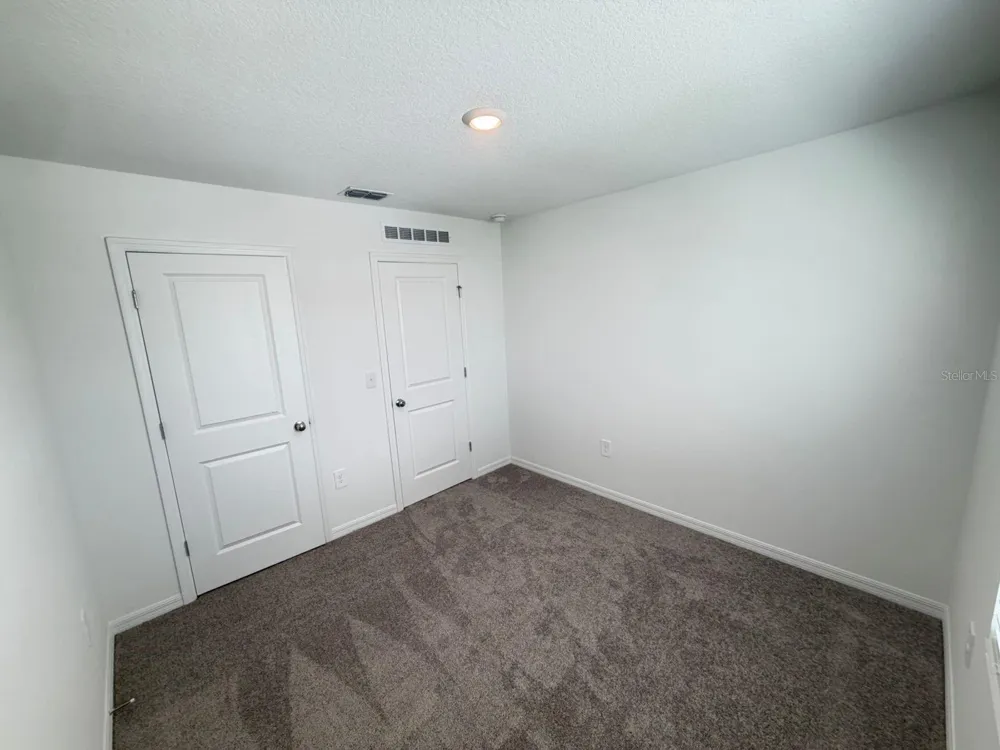 5423 CROWN POINT ROAD Kissimmee, FL 34758