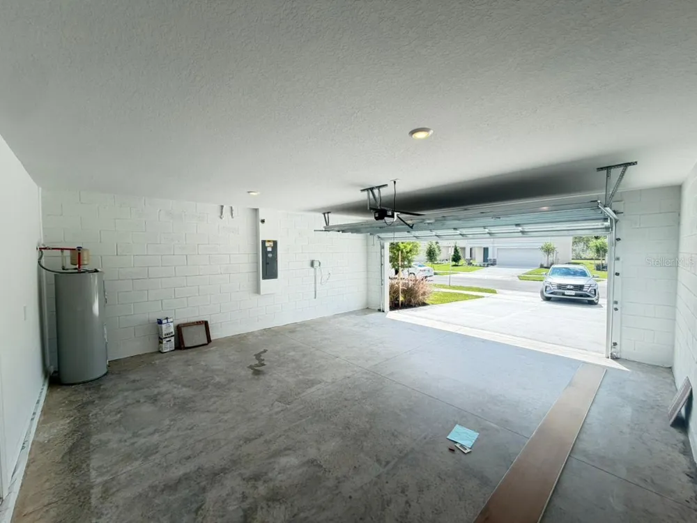 5423 CROWN POINT ROAD Kissimmee, FL 34758