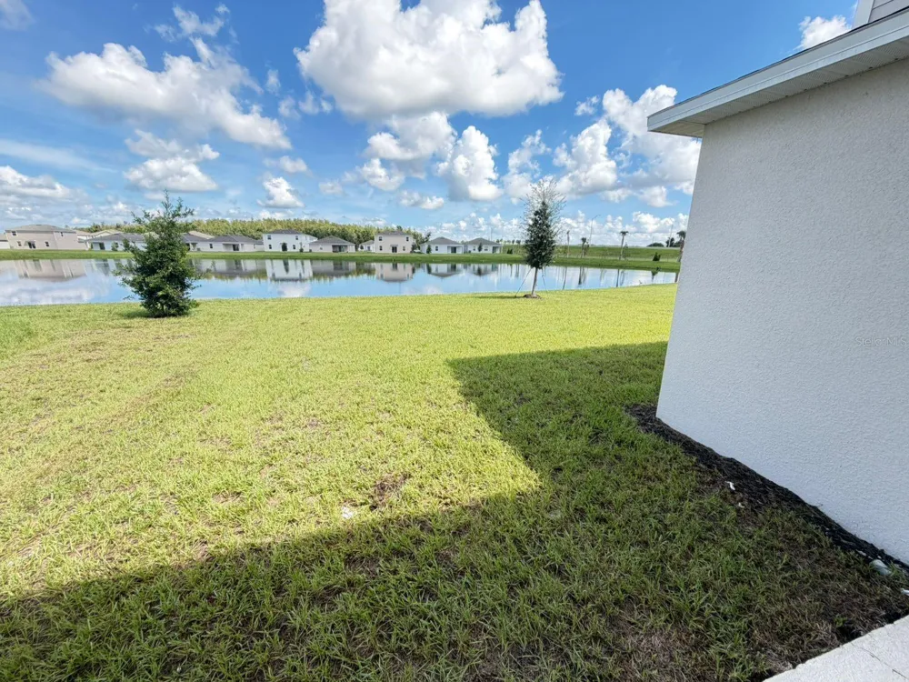 5423 CROWN POINT ROAD Kissimmee, FL 34758