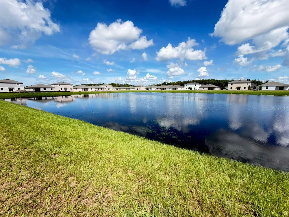 5423 CROWN POINT ROAD Kissimmee, FL 34758