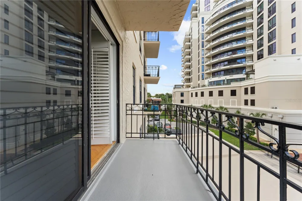 2109 BAYSHORE BOULEVARD #303 Tampa, FL 33606