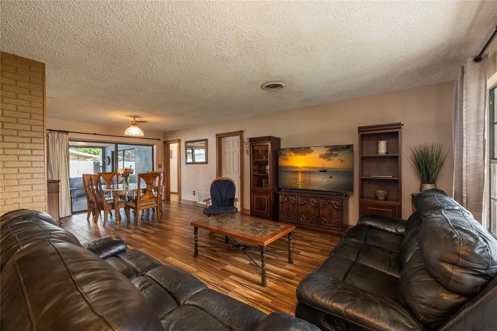 1901 STANCEL DRIVE Clearwater, FL 33764