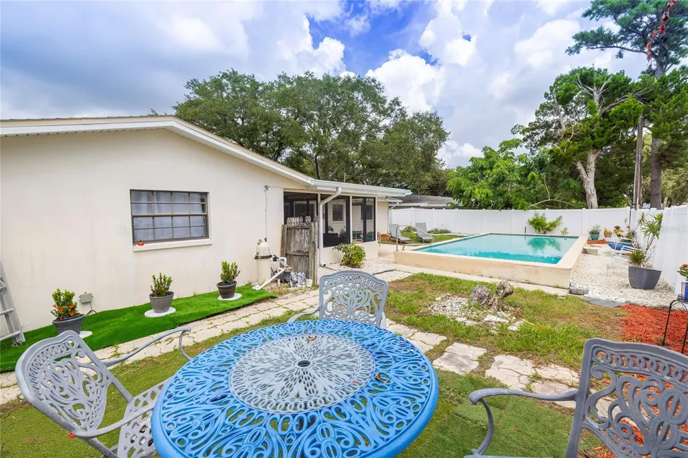 1901 STANCEL DRIVE Clearwater, FL 33764