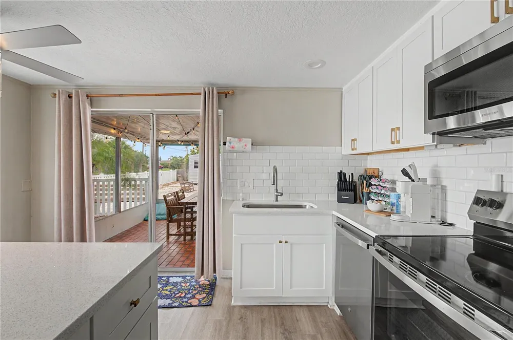 13725 MATTIX AVENUE Hudson, FL 34667
