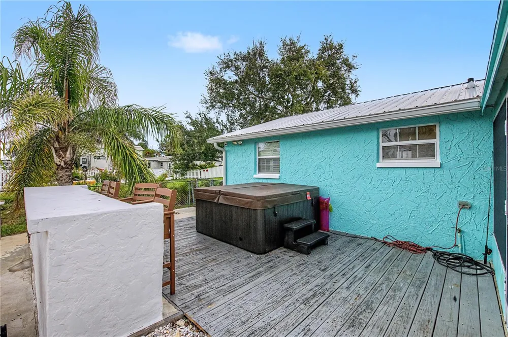 13725 MATTIX AVENUE Hudson, FL 34667