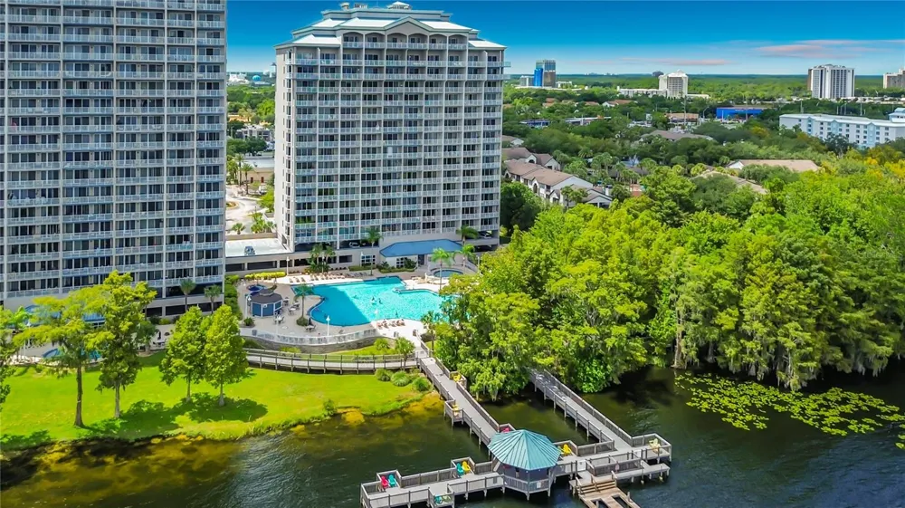 13427 BLUE HERON BEACH DRIVE #402 Orlando, FL 32821