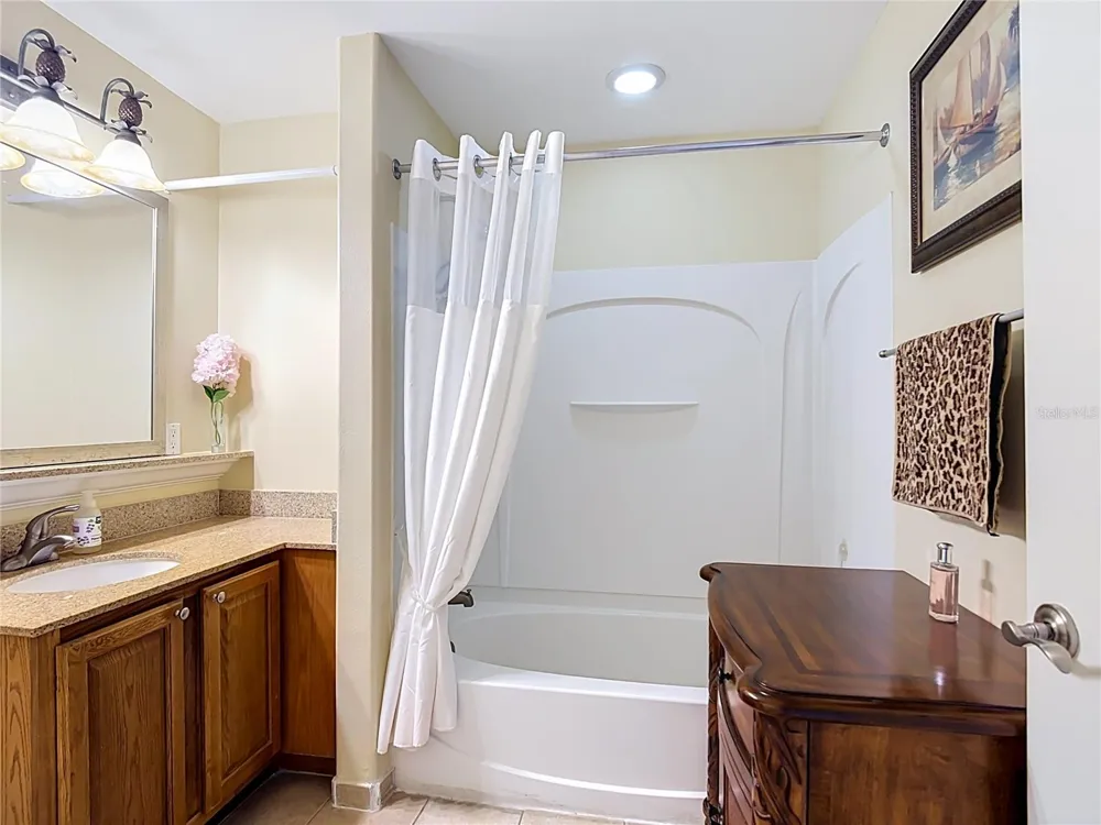 13427 BLUE HERON BEACH DRIVE #402 Orlando, FL 32821